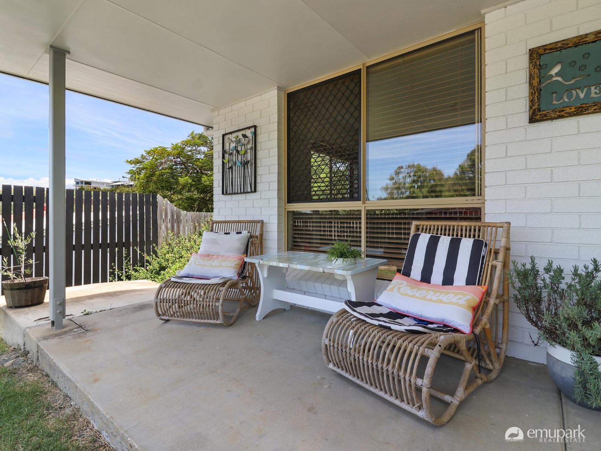 The Breezy Emu Villa Emu Park Exterior photo