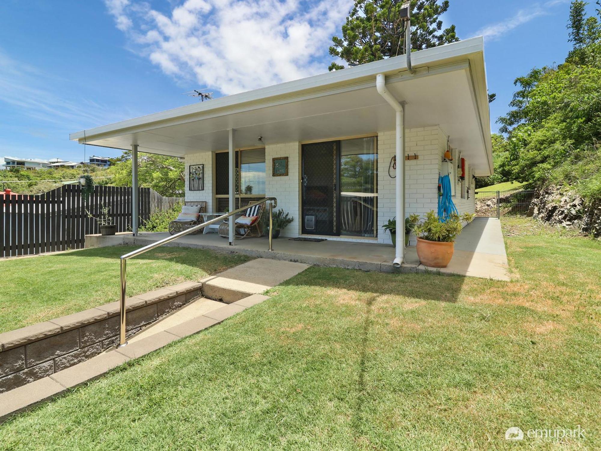 The Breezy Emu Villa Emu Park Exterior photo