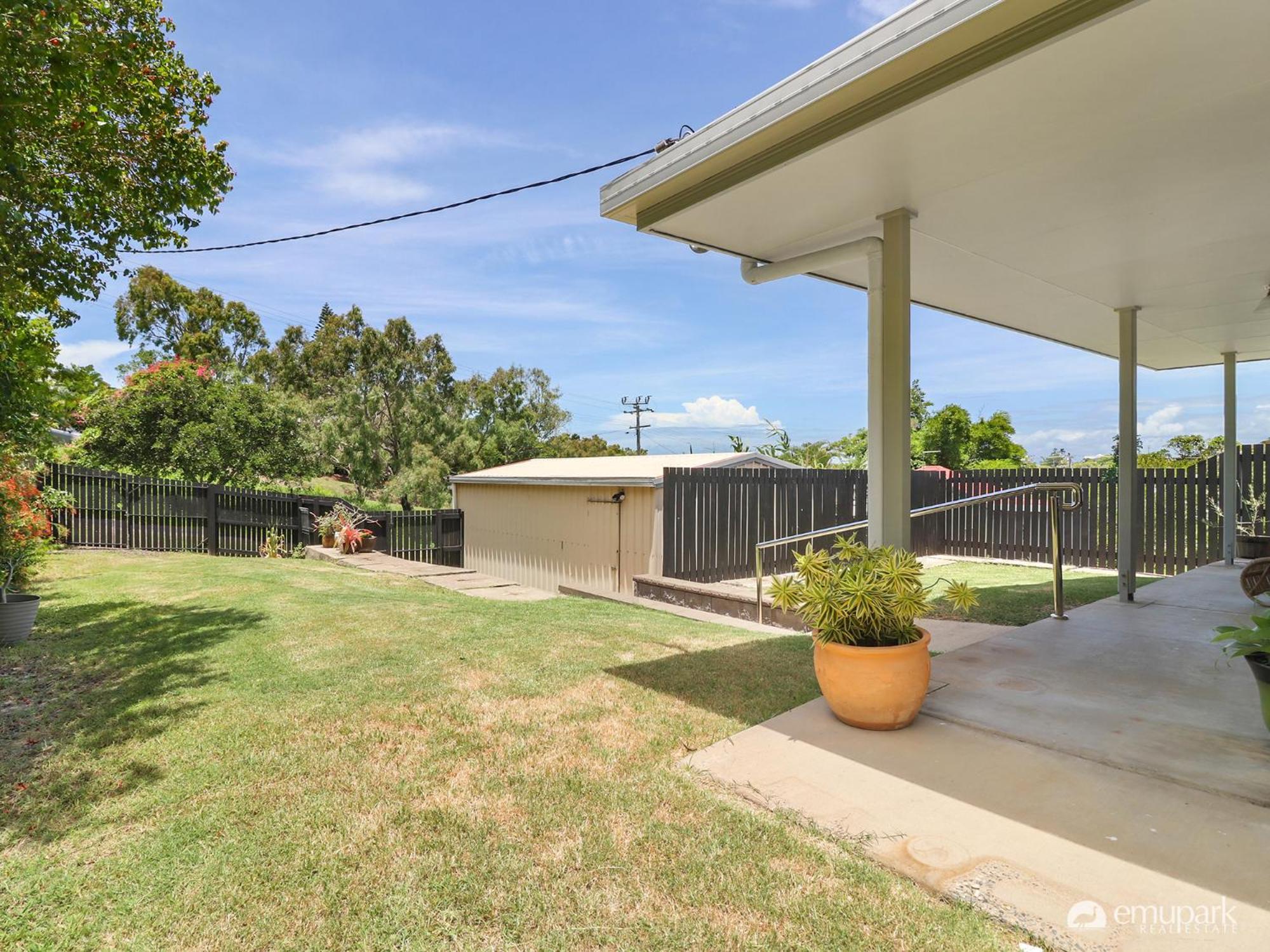 The Breezy Emu Villa Emu Park Exterior photo